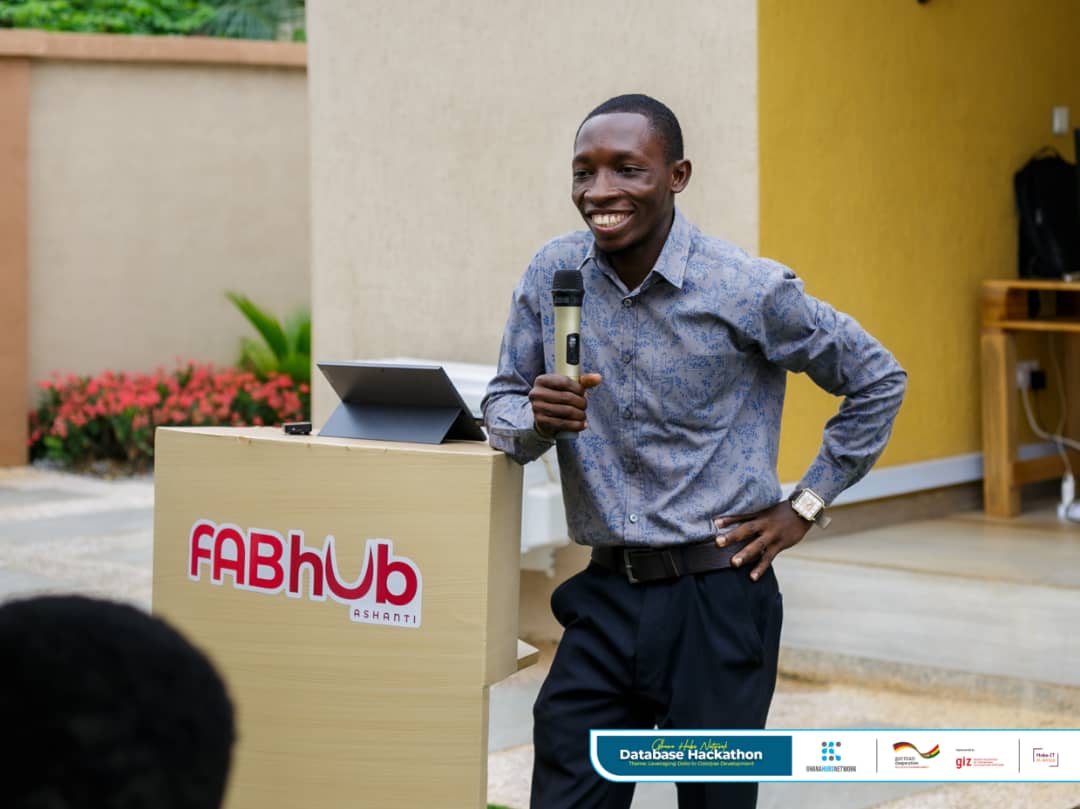 Youth develop database app to promote businesses Youth develop database app to promote businesses